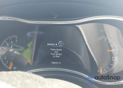 2015 Jeep Grand Cherokee Limited z USA, uszkodzony, nr VIN 1C4RJEBG6FC635176